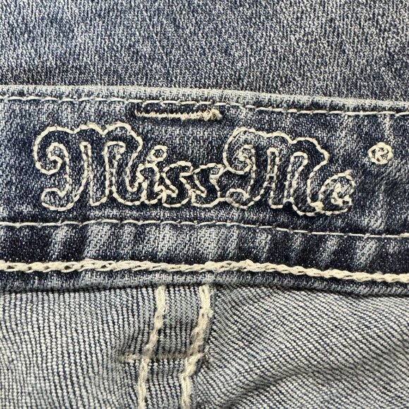 Miss Me Jeans Women 28 Blue Capri Low Rise Flap Pockets Distressed Stretch Denim - Picture 5 of 13
